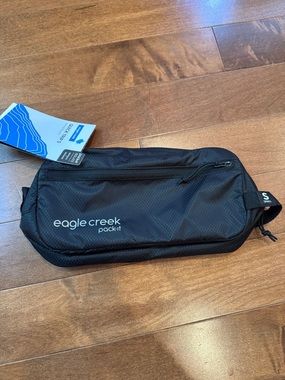 Eagle Creek Black Pack It Toiletry Luggage Bag